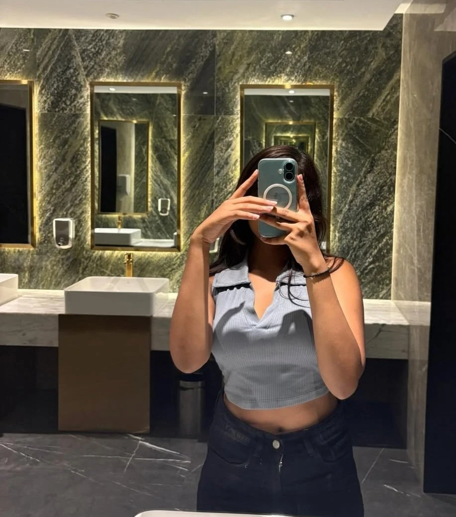 Joya – Indian escort in Noida — 3 / 4