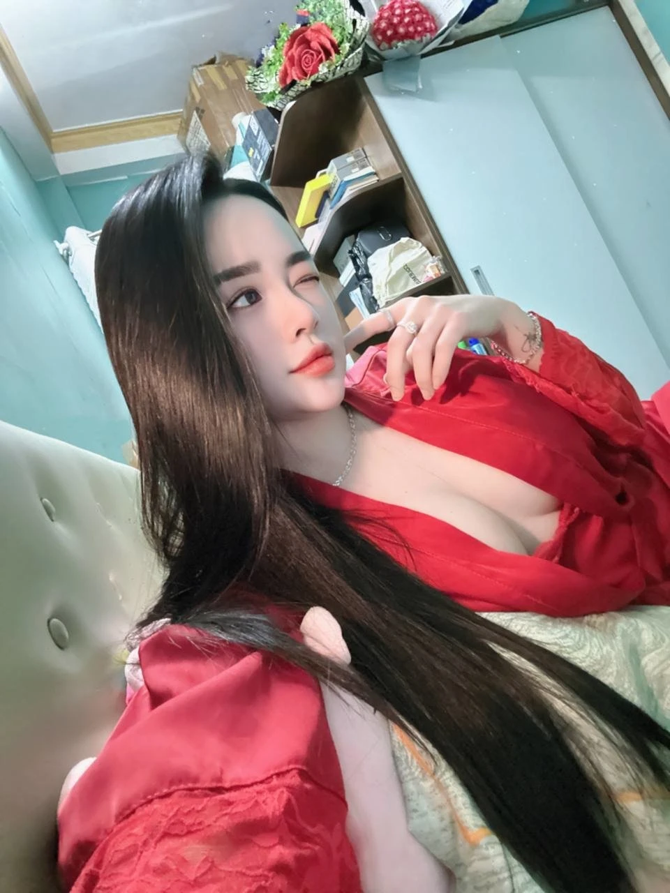 em bé – Vietnamese escort in Ho Chi Minh City — 18 / 19