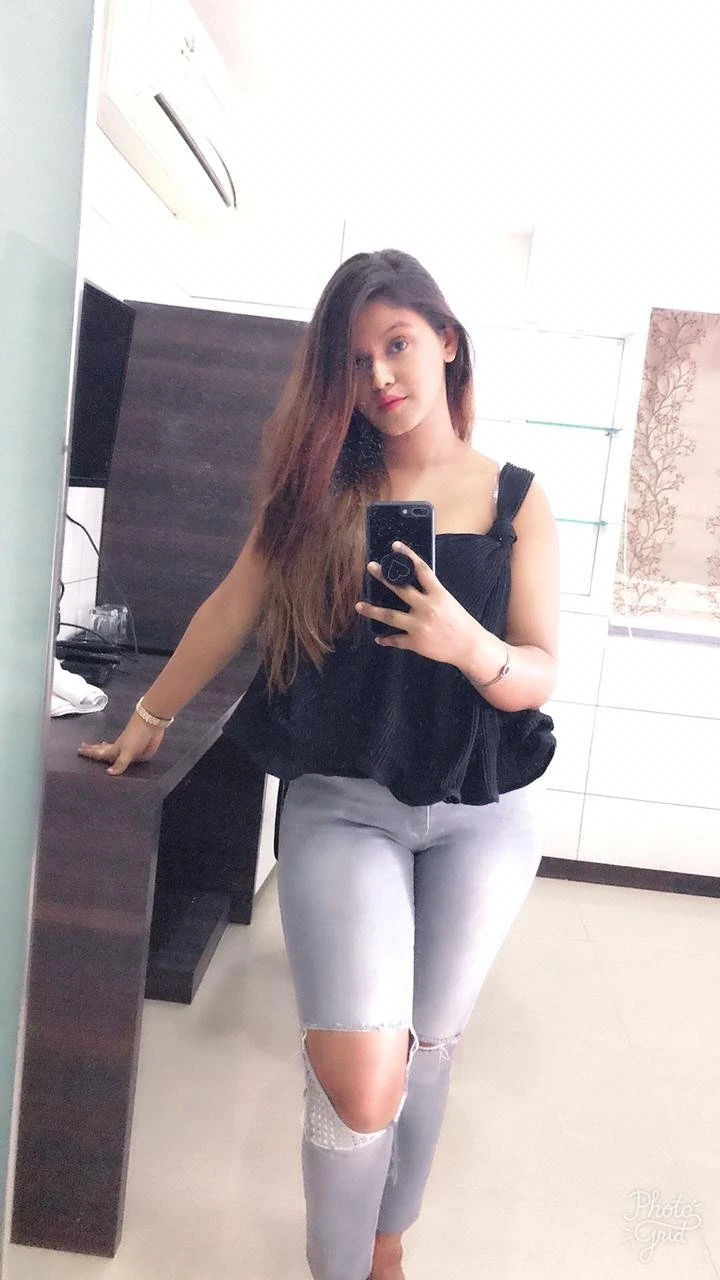 Tanu Singh – Indian escort in Thane — 4 / 5