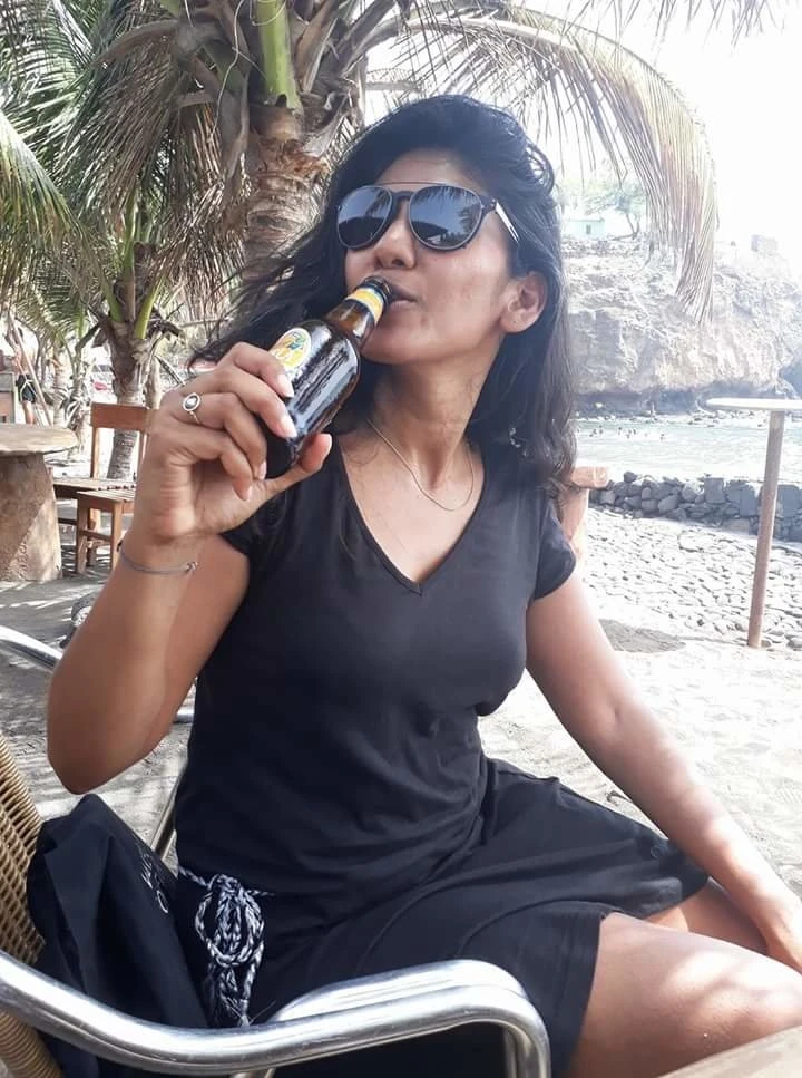 Subee – Sri Lankan escort in Colombo — 3 / 4