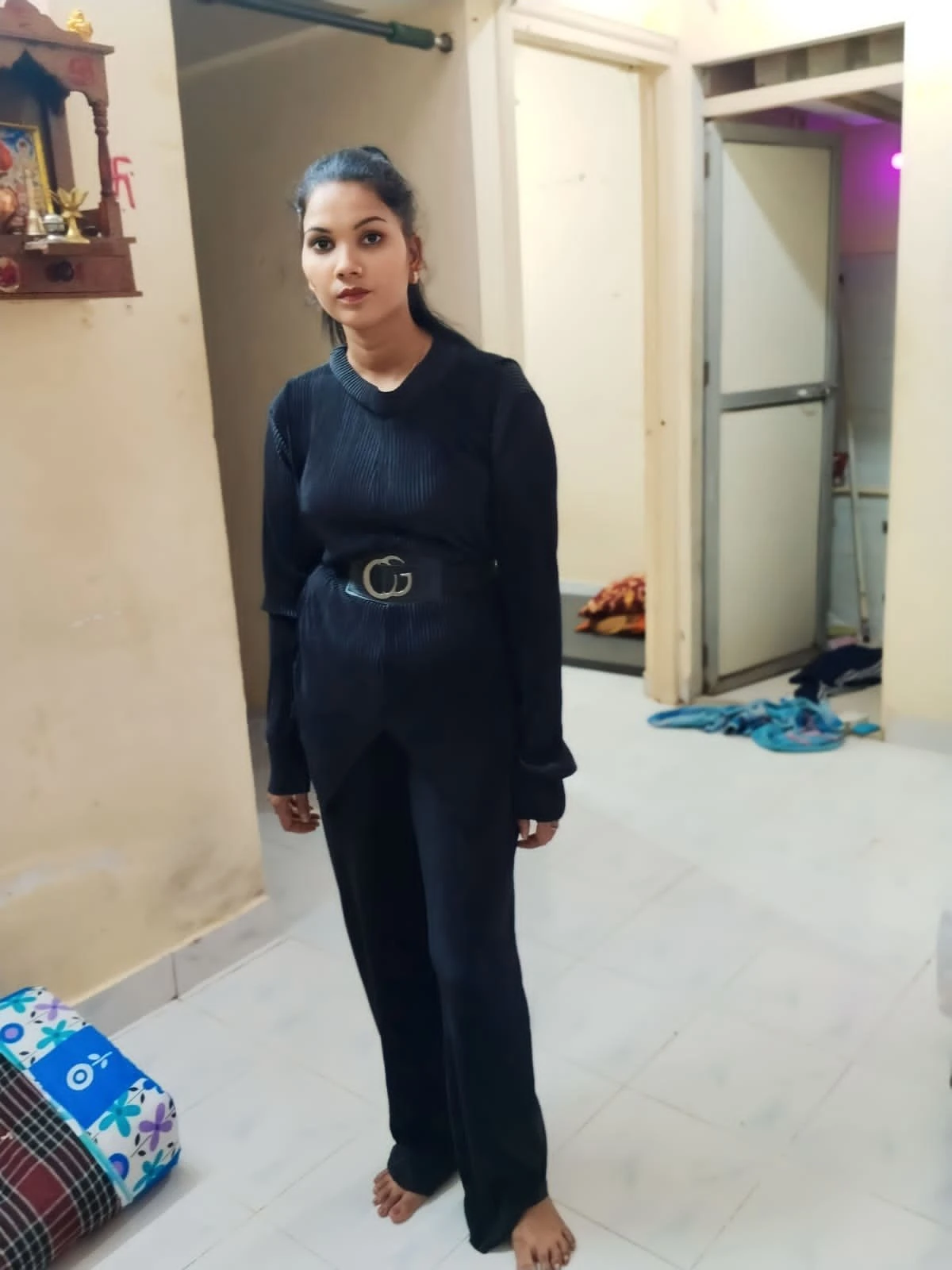 Com Show and Real Meet Escort – Indian escort in Mumbai — 1 / 2