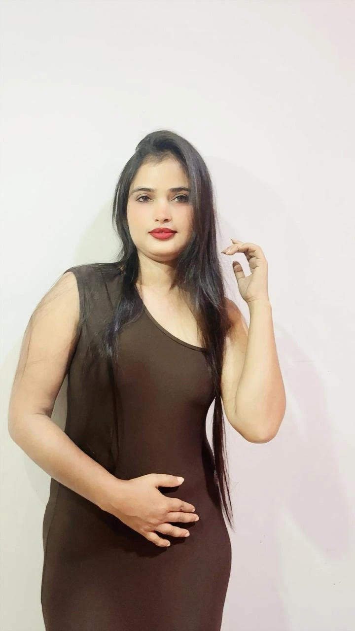 Sonia Singh – Indian escort in Hyderabad — 2 / 3
