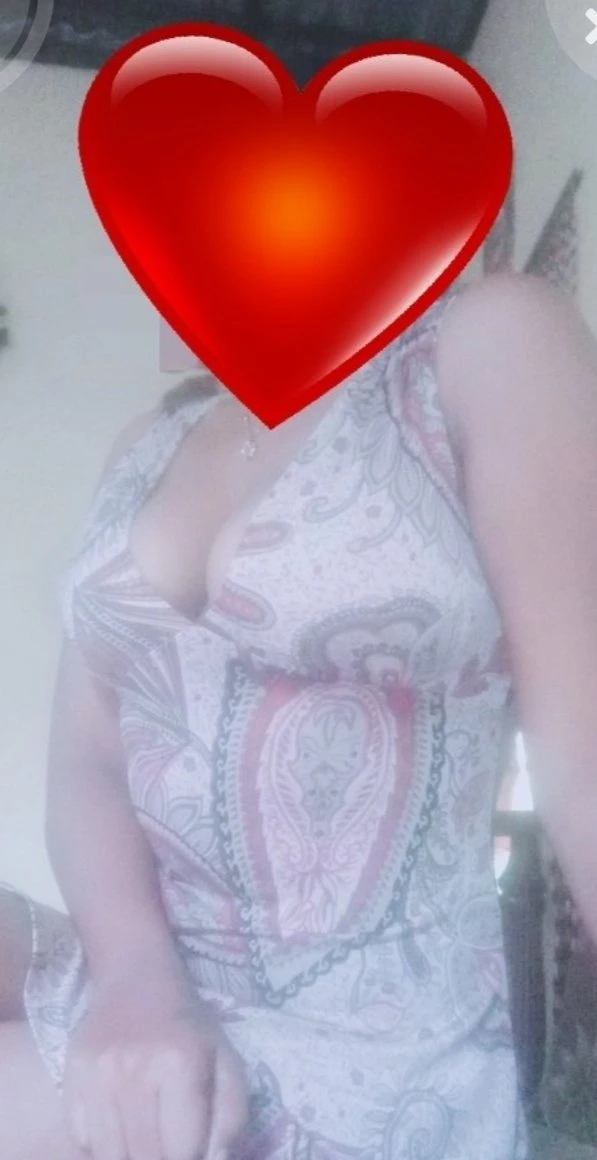 Sathsarani – Sri Lankan escort in Colombo — 2 / 5