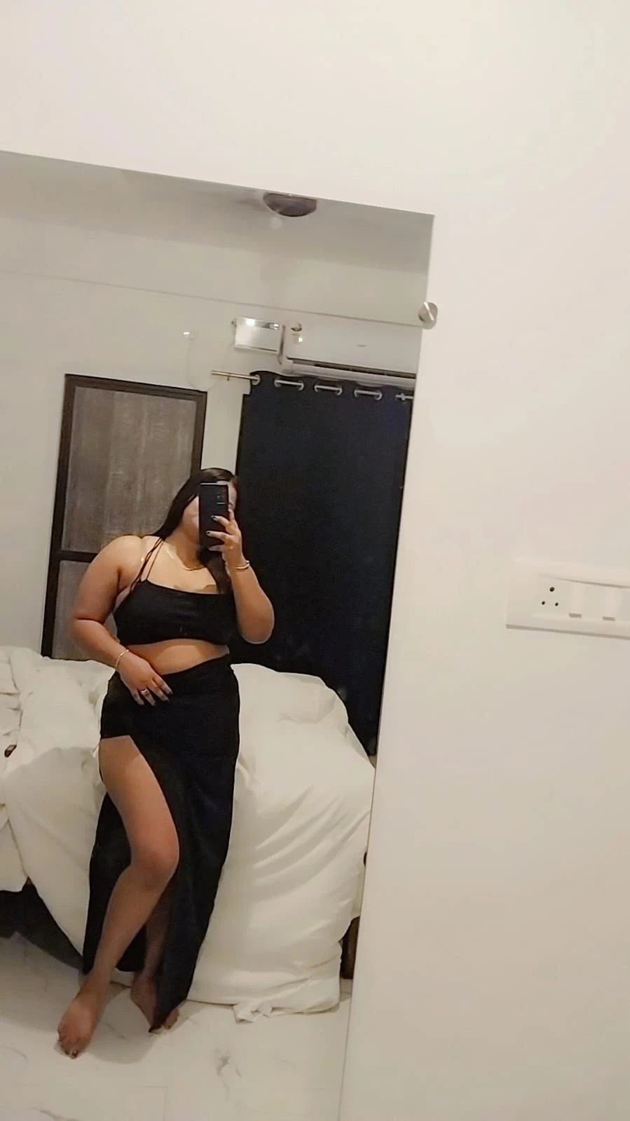Nisha – Indian escort in Bangalore — 3 / 4