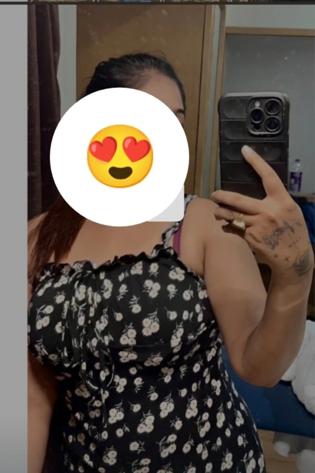 Komal real meet and cam service – Indian escort in New Delhi — 3 / 7