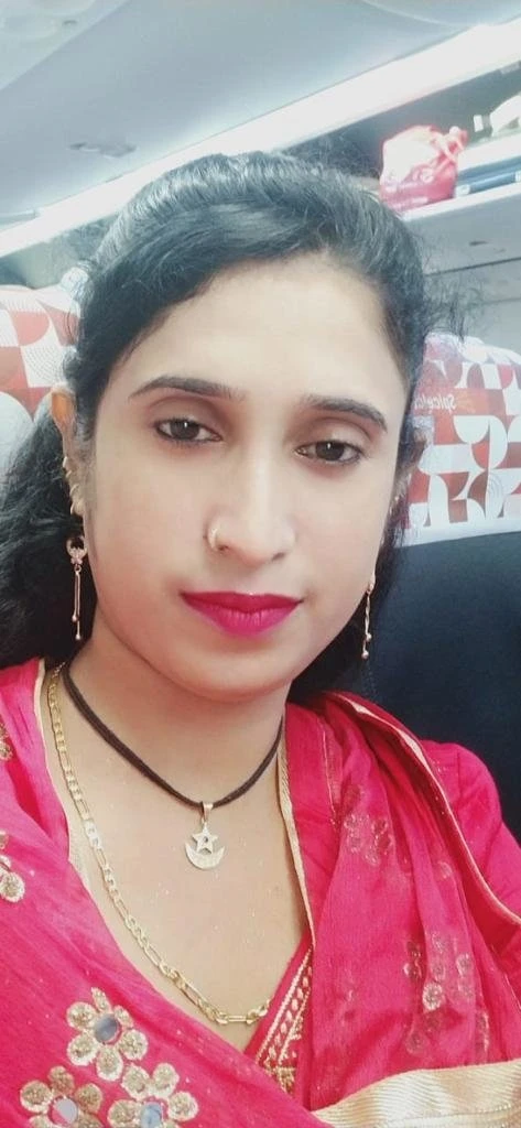 Sonia Singh – Indian escort in Mumbai — 3 / 6