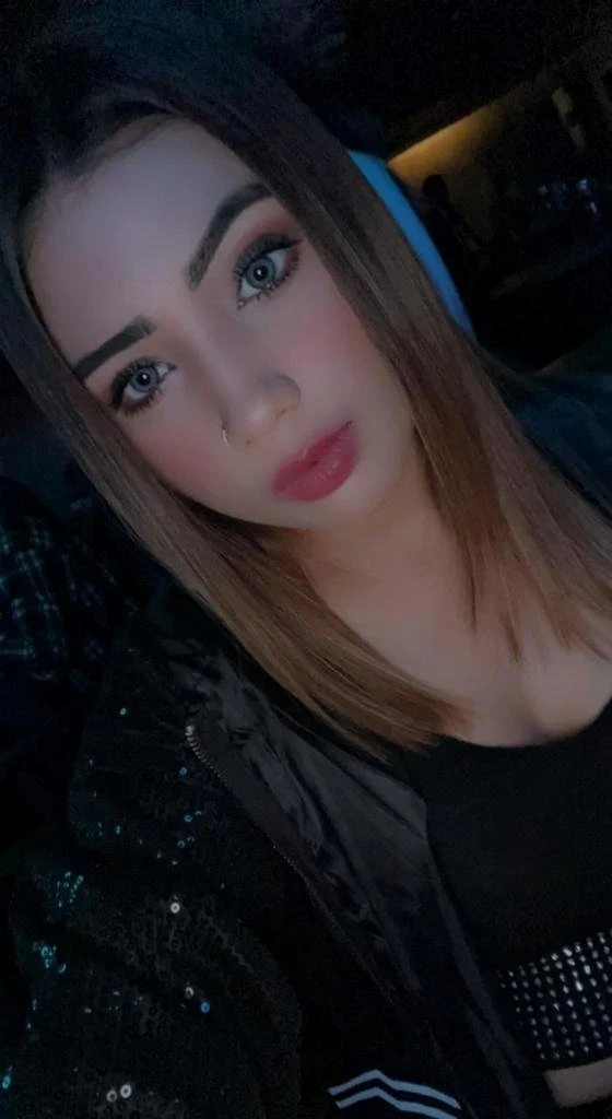 I Am Silpa Alone in Chennai – Indian escort in Chennai — 2 / 3