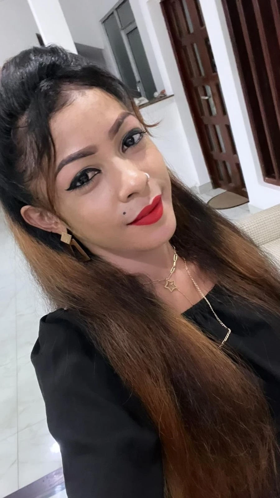 Anouska – French escort in Colombo — 2 / 5