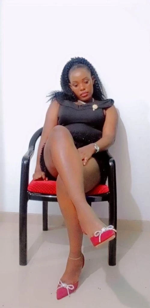 Karry – South African escort in Hyderabad — 6 / 11