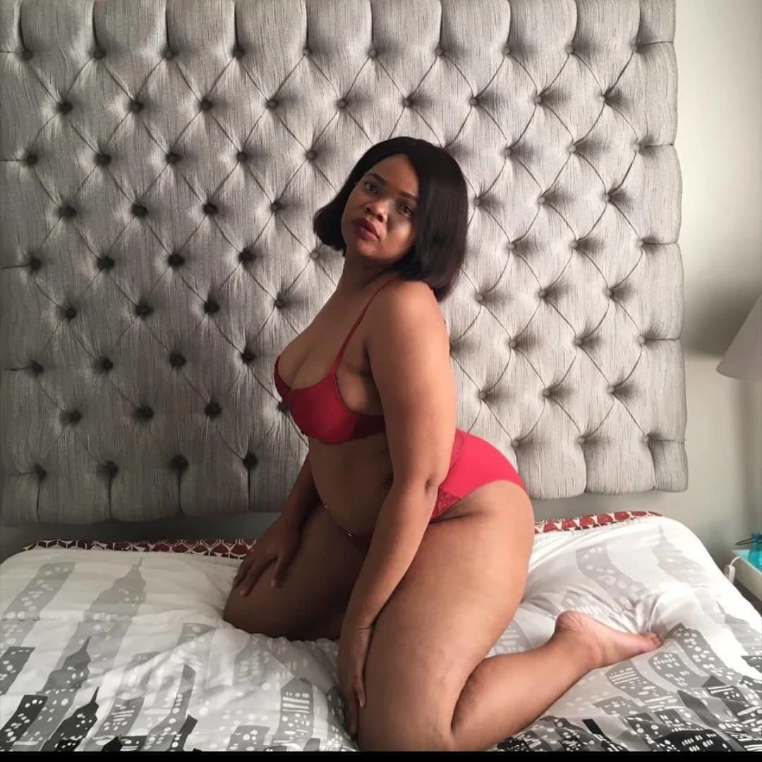 Sexy Dominique – Angolan escort in Beirut — 6 / 9