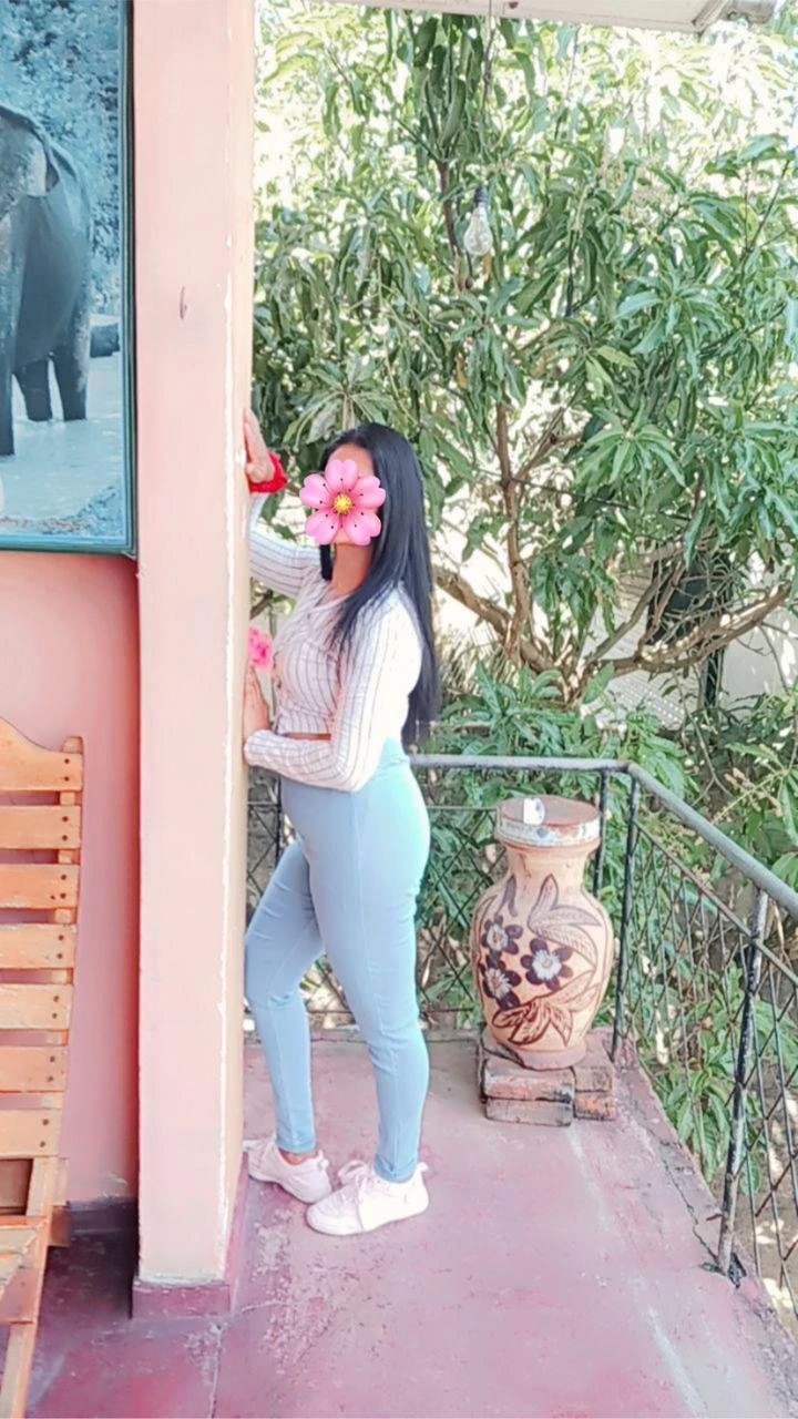 Asmi – Sri Lankan escort in Colombo — 4 / 12
