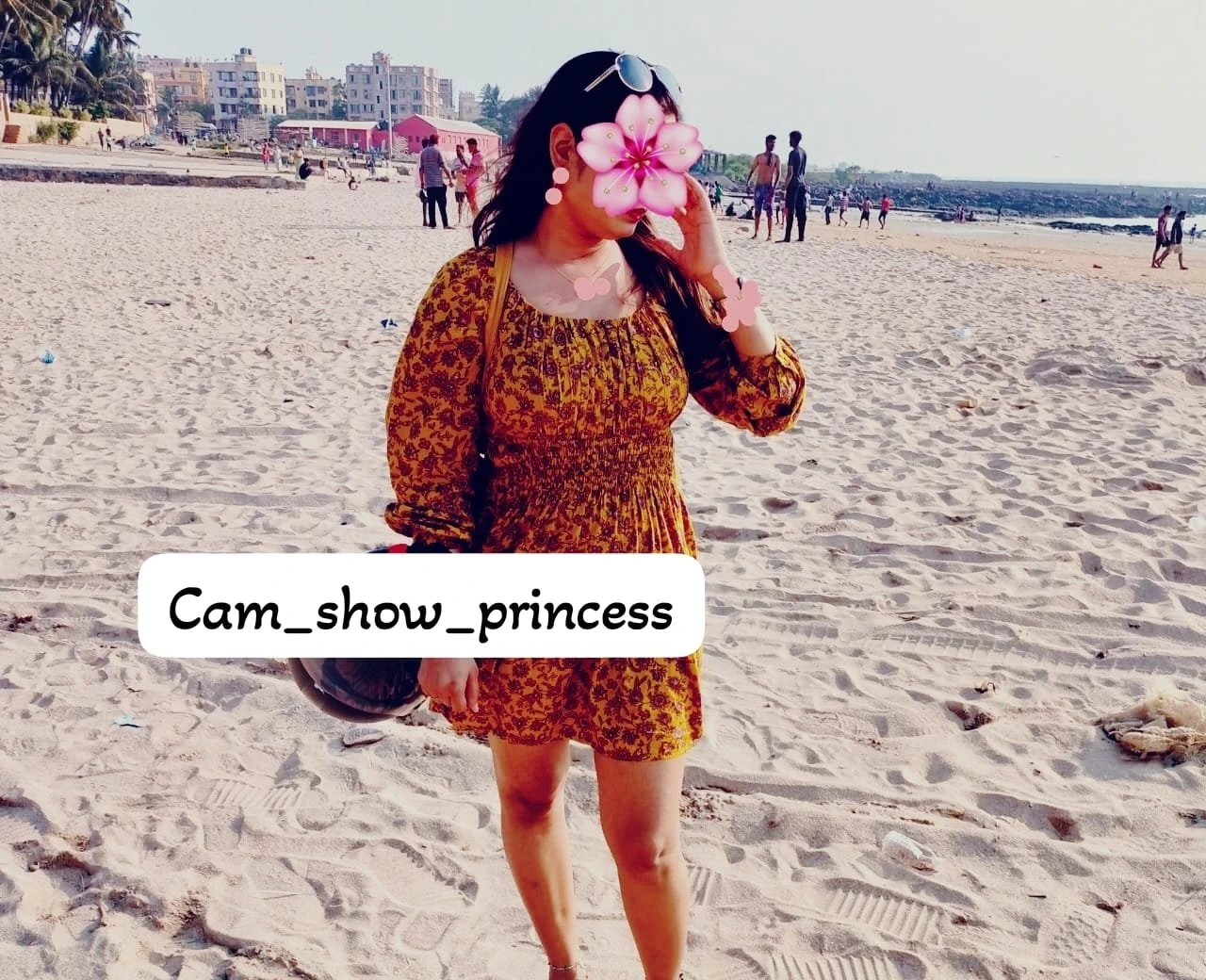 CamShow Solo/Cpl/Dildo/Cukold/G&B Shower – Indian escort in Mumbai — 3 / 7