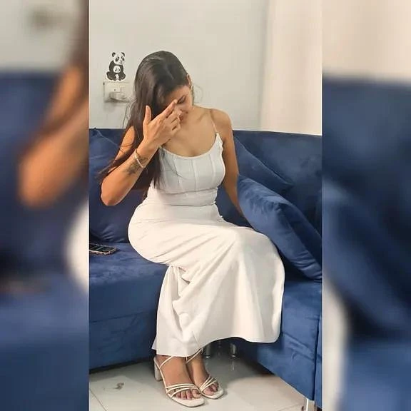 Prianka – Indian escort in Satara — 4 / 7