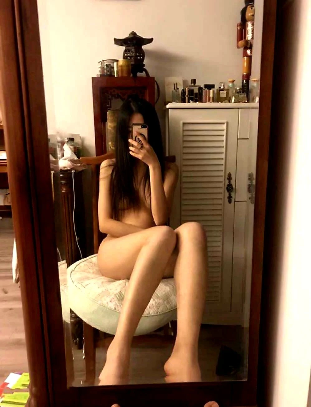 NEW HERE, CALL ME HoR – Malaysian escort in Mumbai — 2 / 10