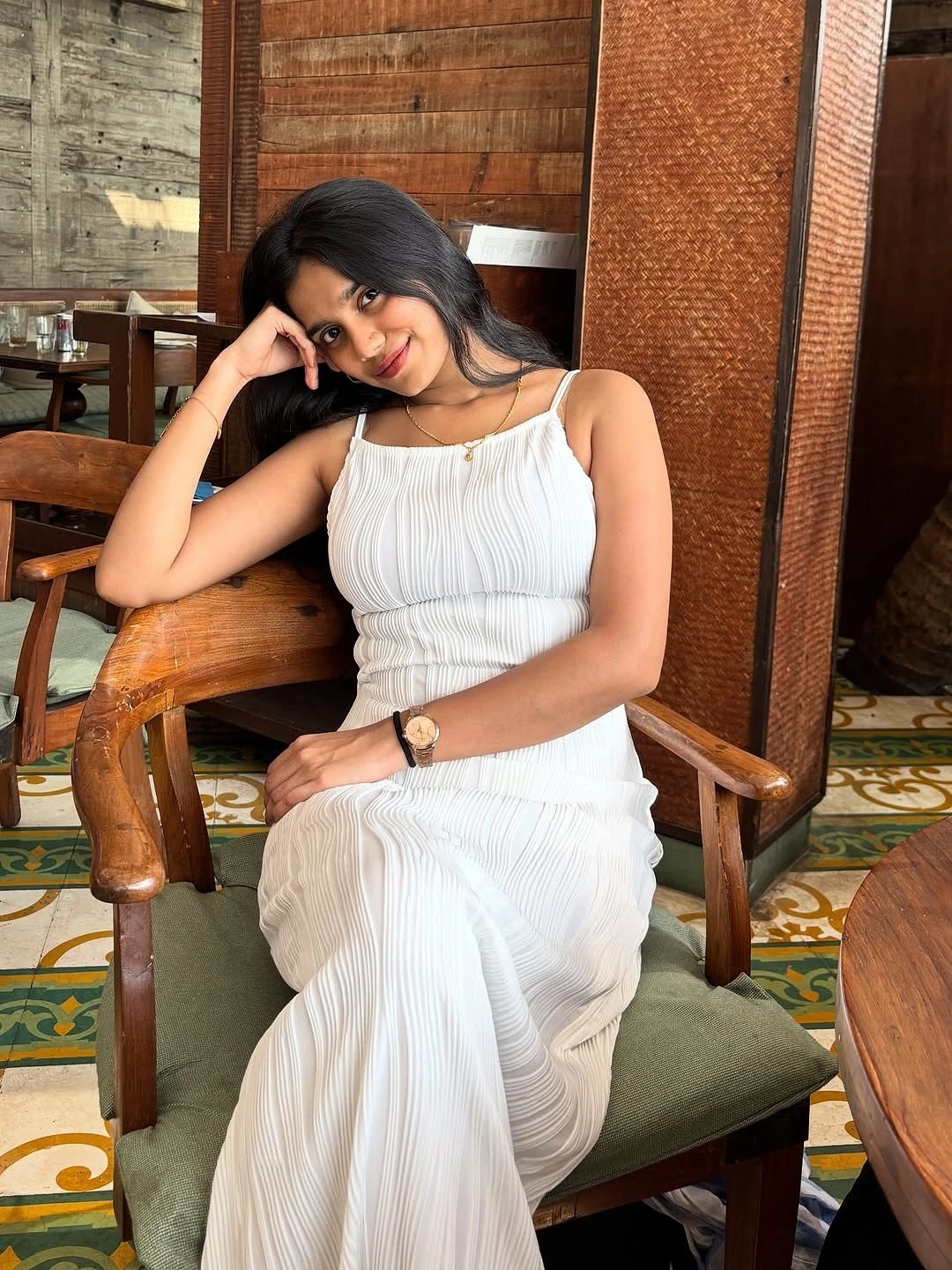 Akshita – Indian escort in Hyderabad — 1 / 7