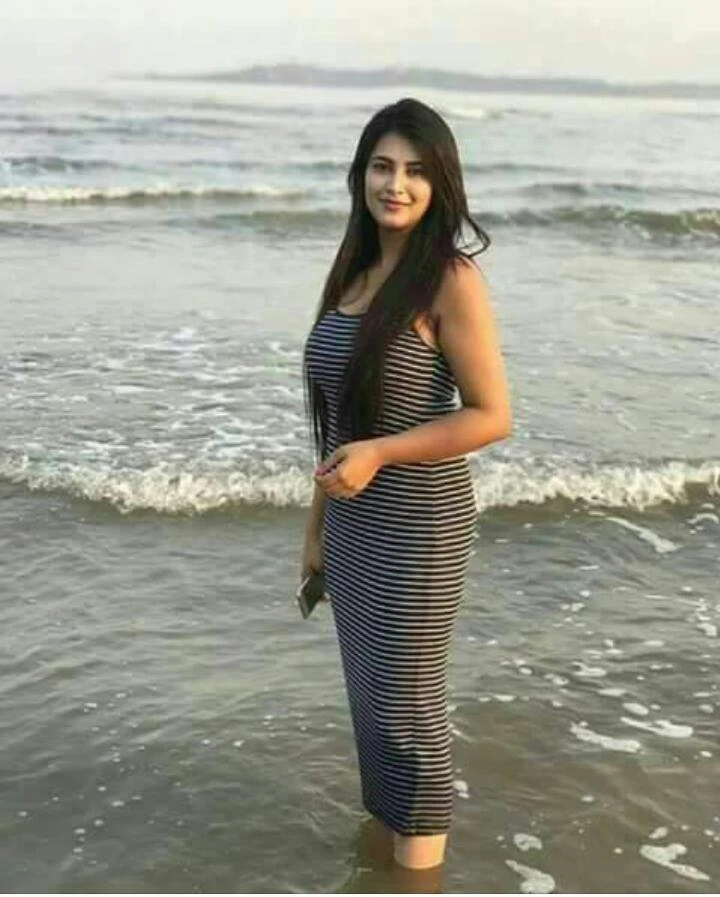 Rohini 2/5 S – Indian masseuse in Mumbai — 4 / 5