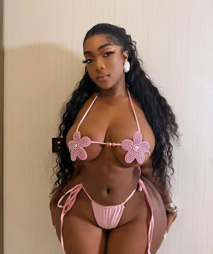 Kelly – Ugandan escort in Erbil — 2 / 5