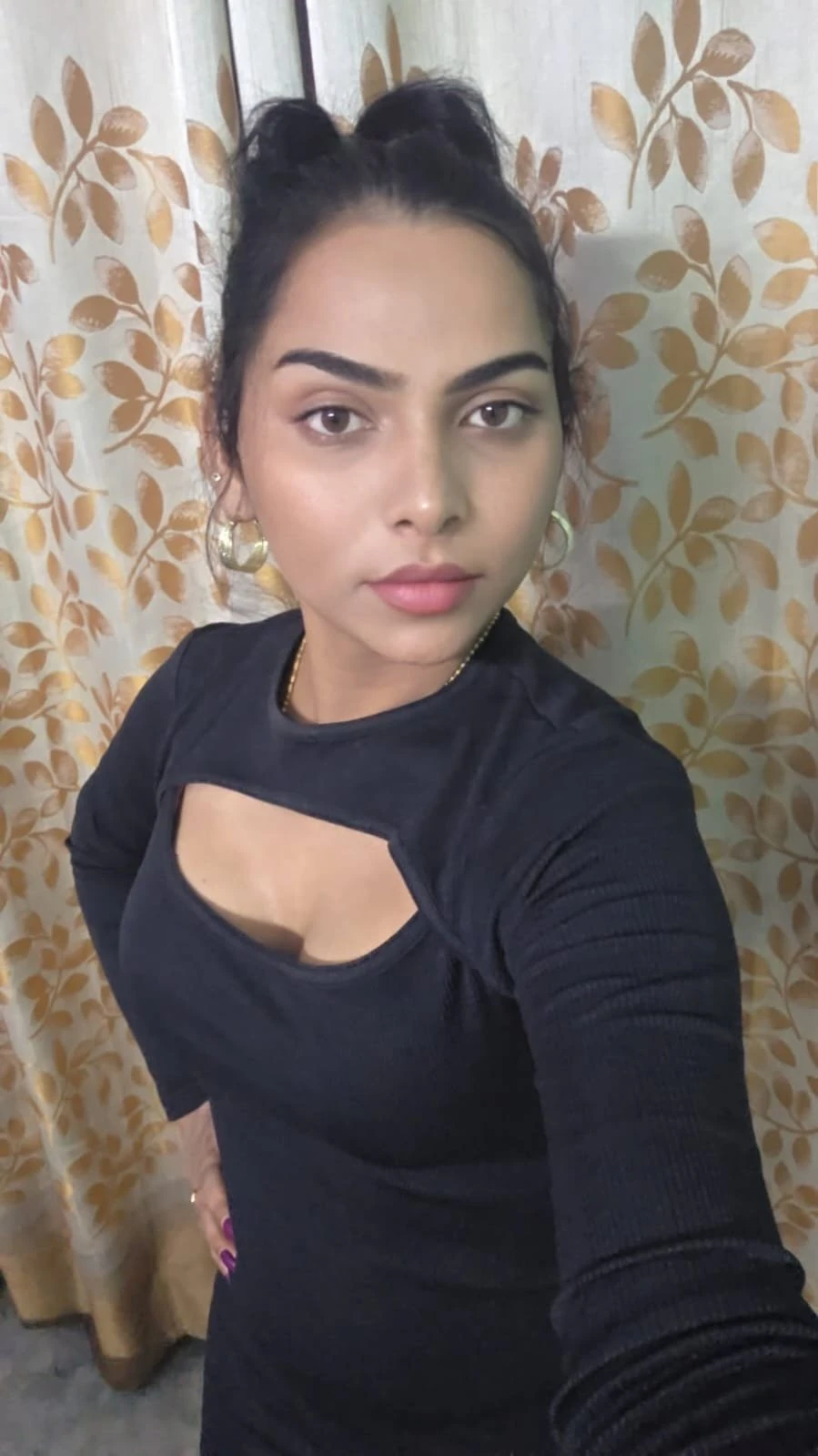 Priti Agarwal – Indian escort in Hyderabad — 3 / 4
