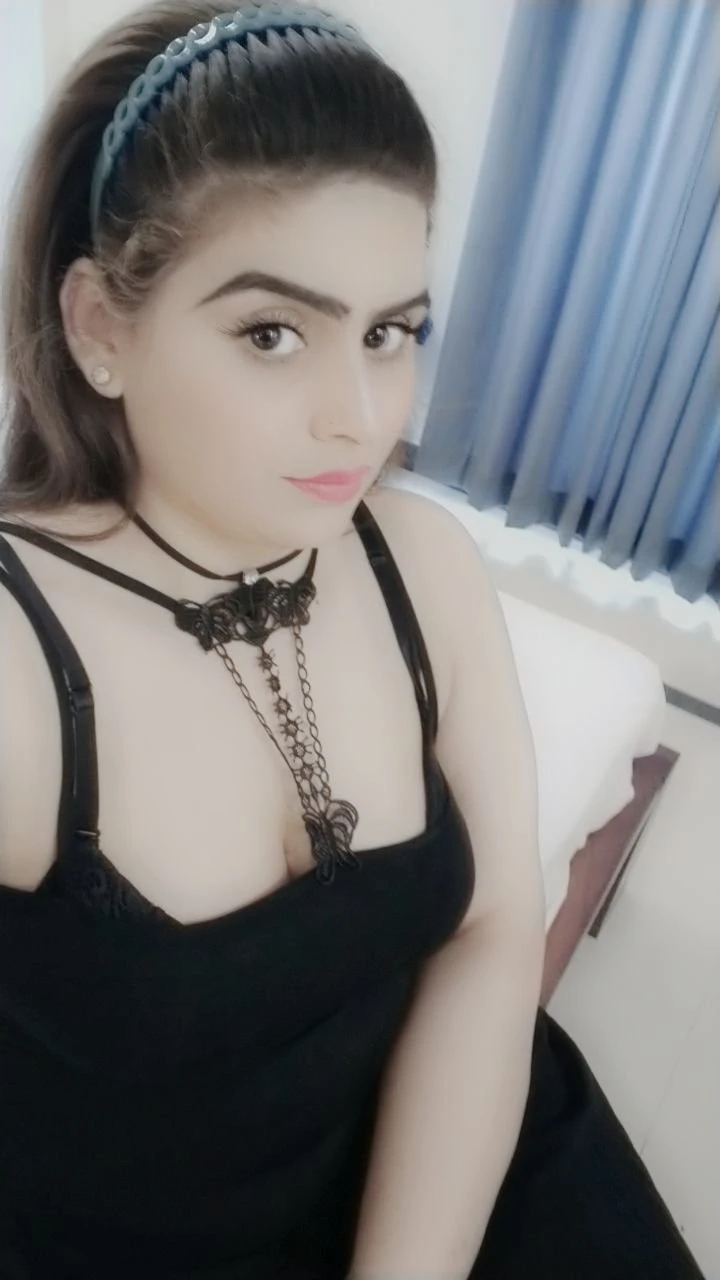 Laila Khan – Pakistani escort in Islamabad — 4 / 5