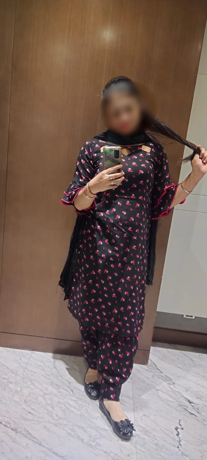 Dolly Escort in Aerocity – Indian escort in New Delhi — 2 / 6