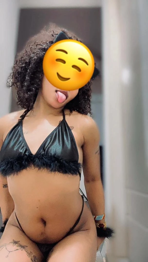 SHAKIRA NEW ARRIVAL FROM JAMAICA – Jamaican escort in Chennai — 8 / 19