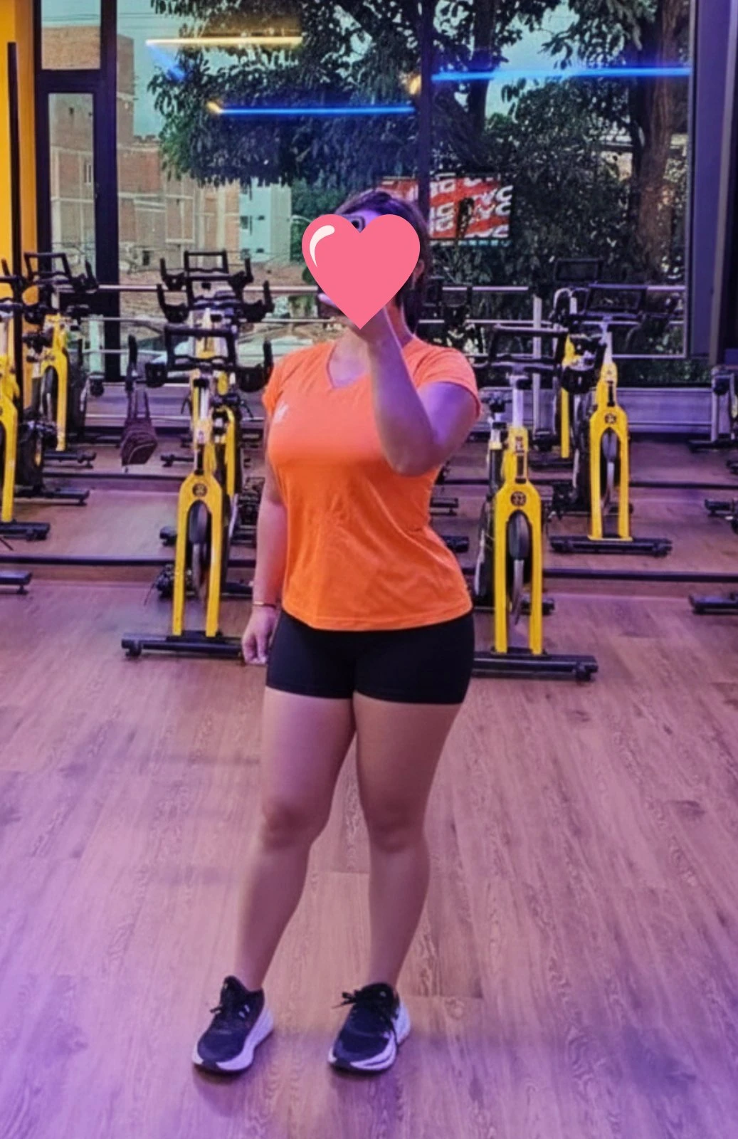 Anamika For Only Cam – Indian adult performer in New Delhi — 2 / 5
