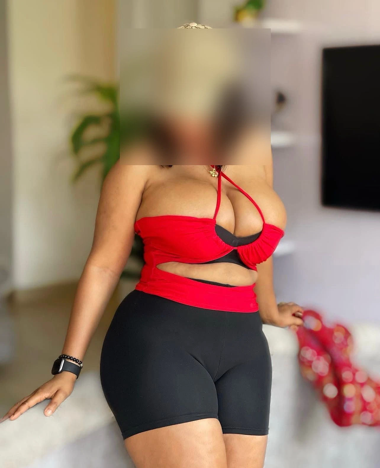 Independent Maya Hot African Queen – Nigerian escort in Hyderabad — 3 / 5