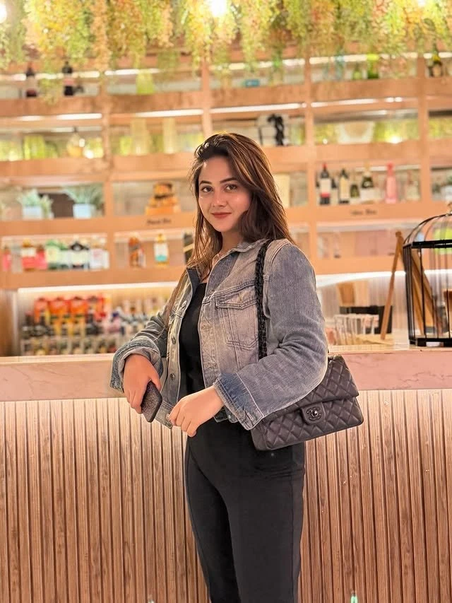 Nayara – Indian escort in Colombo — 7 / 12