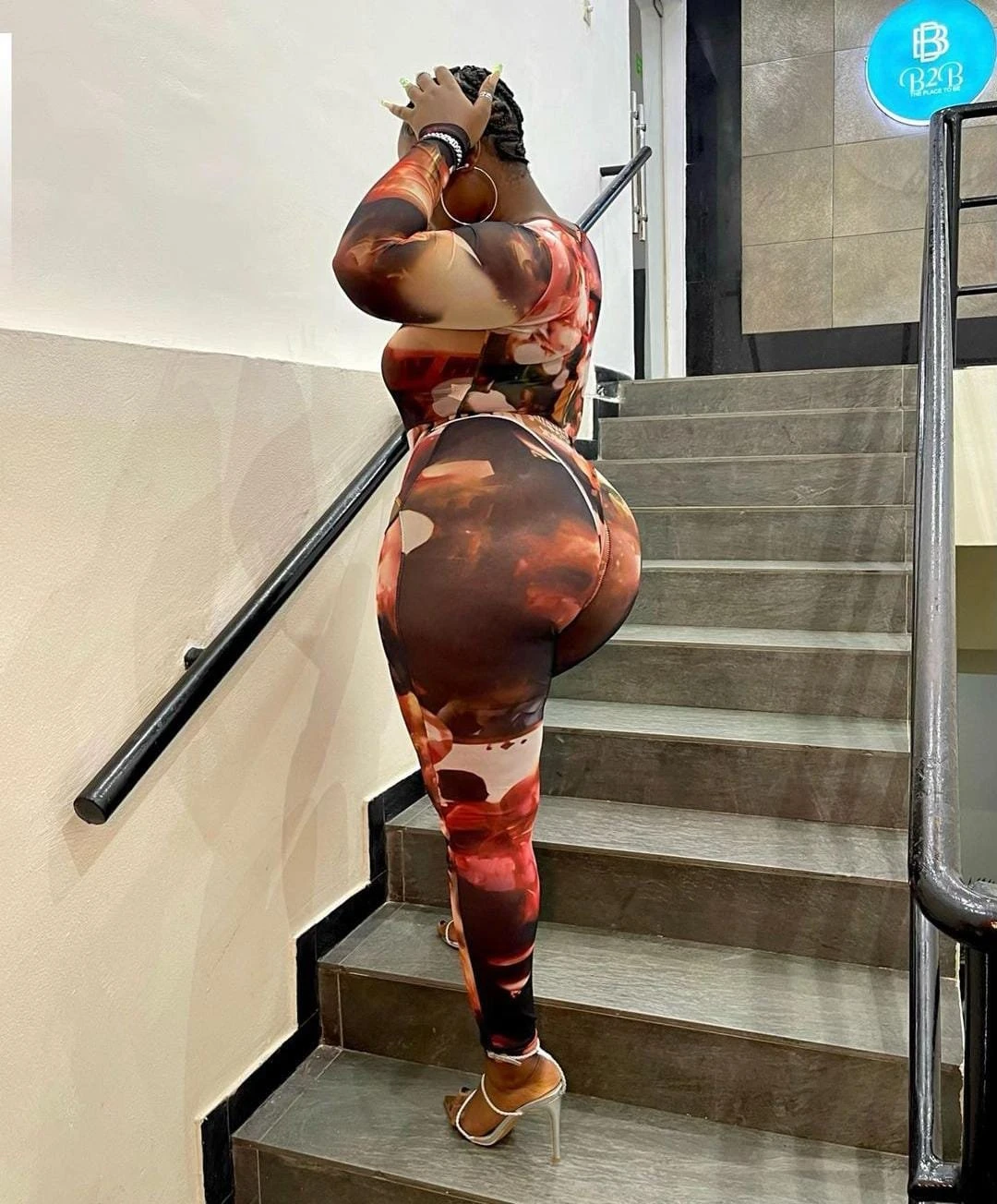 TINA – Equatorial Guinean escort in New Delhi — 6 / 25