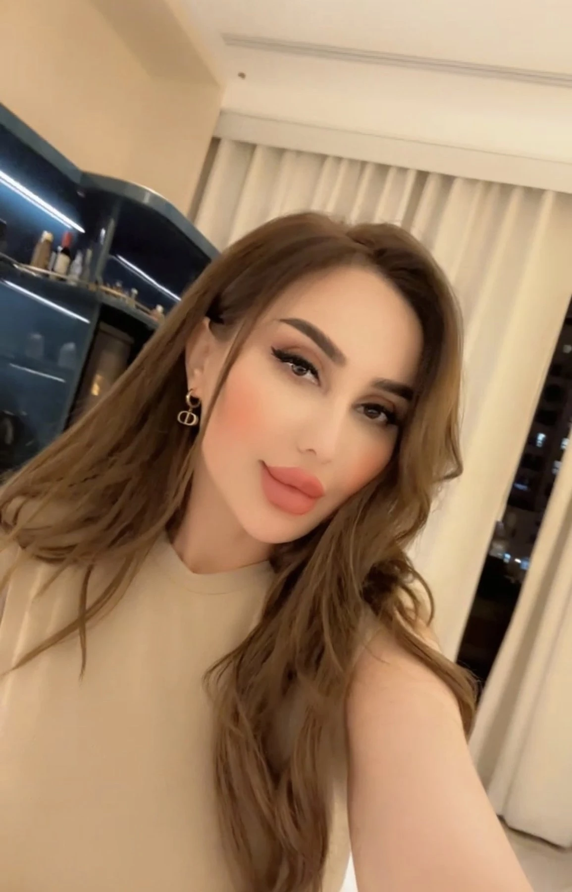 Alina – Russian escort in Tashkent — 2 / 8