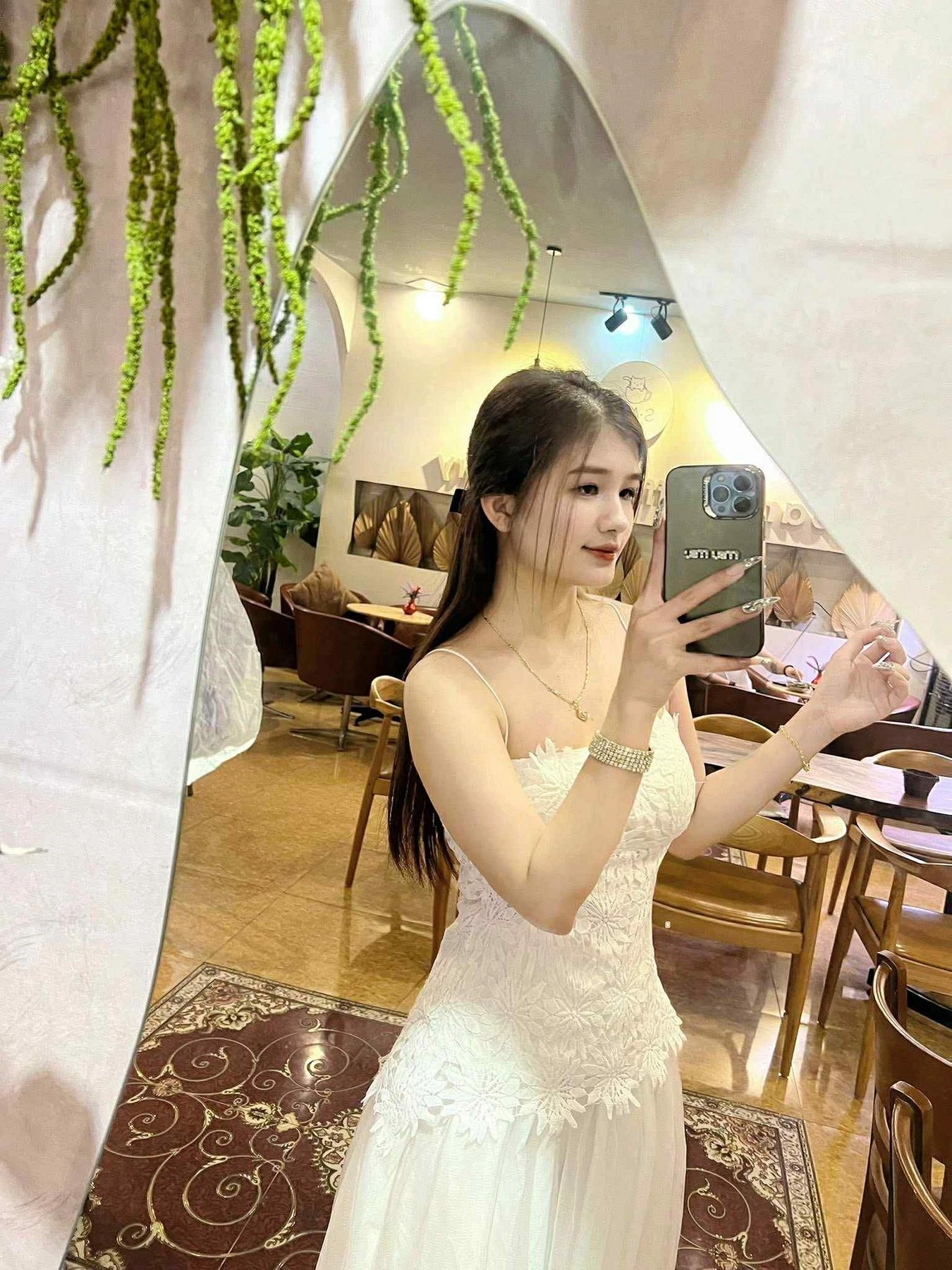 Anglela – Albanian escort in Malta — 3 / 7