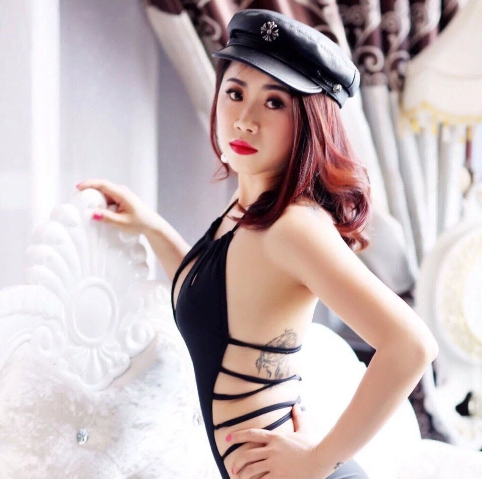 Cherry – Filipino escort in Hanoi — 3 / 5