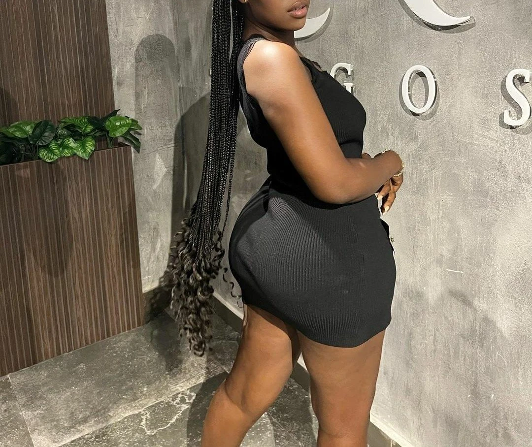 Molly – Ugandan escort in Kampala — 2 / 4