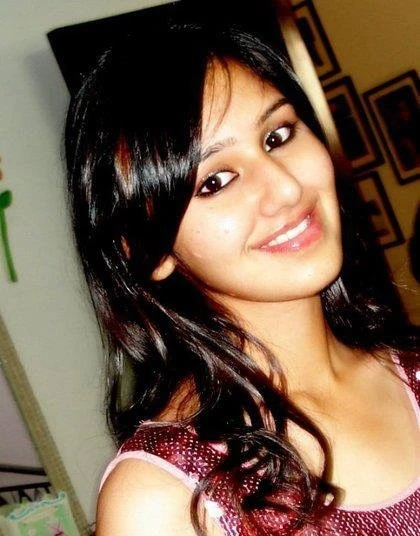 Sofiya Jain – Indian escort in Mumbai — 2 / 5
