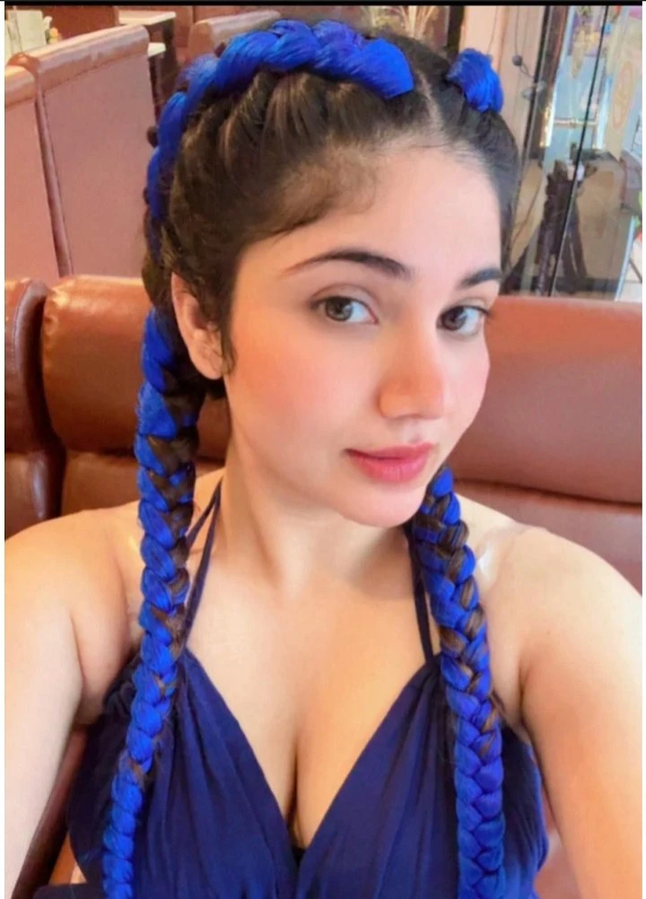 Milly – Russian escort in Pune — 3 / 11