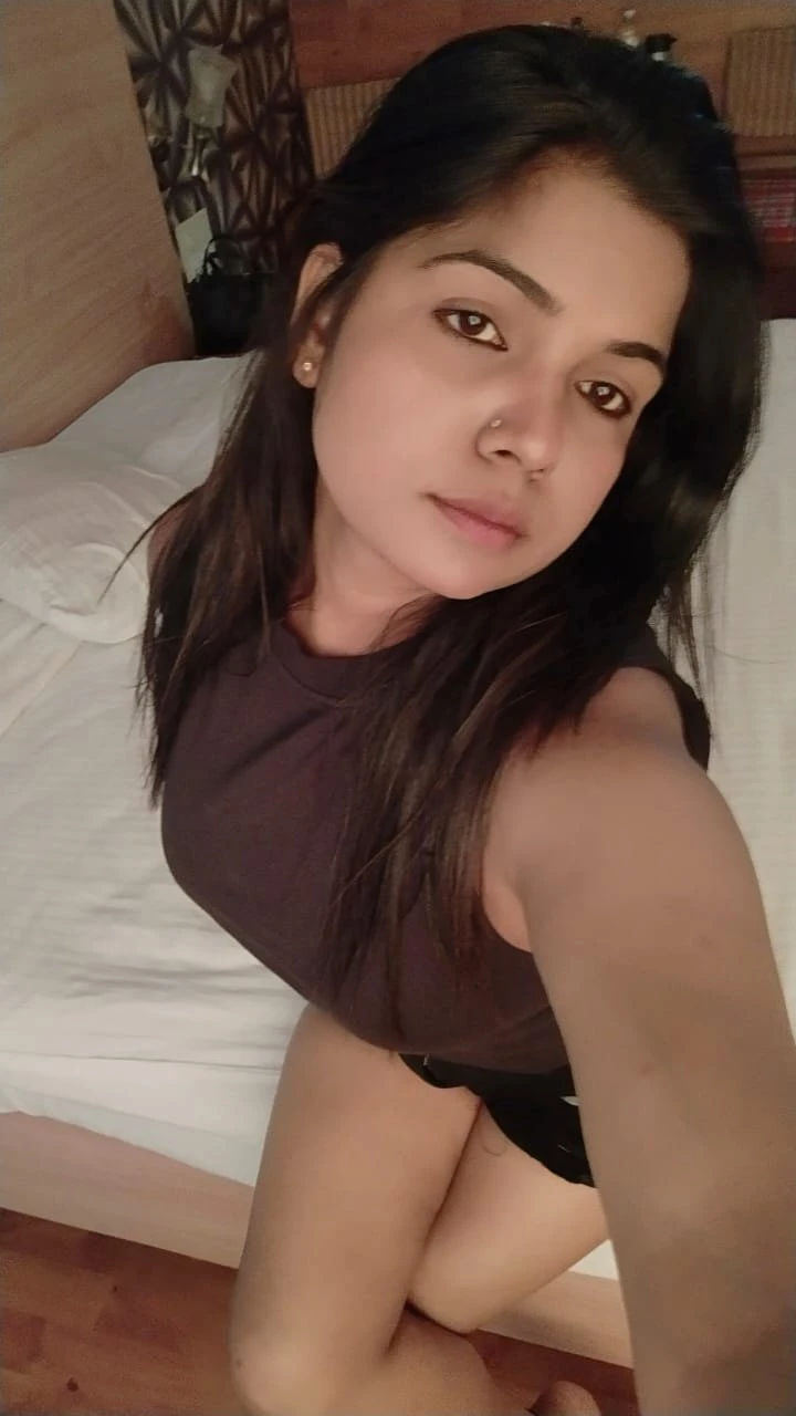 Simi Indipendent Cam & Real Meet – Indian escort in Kolkata — 2 / 5