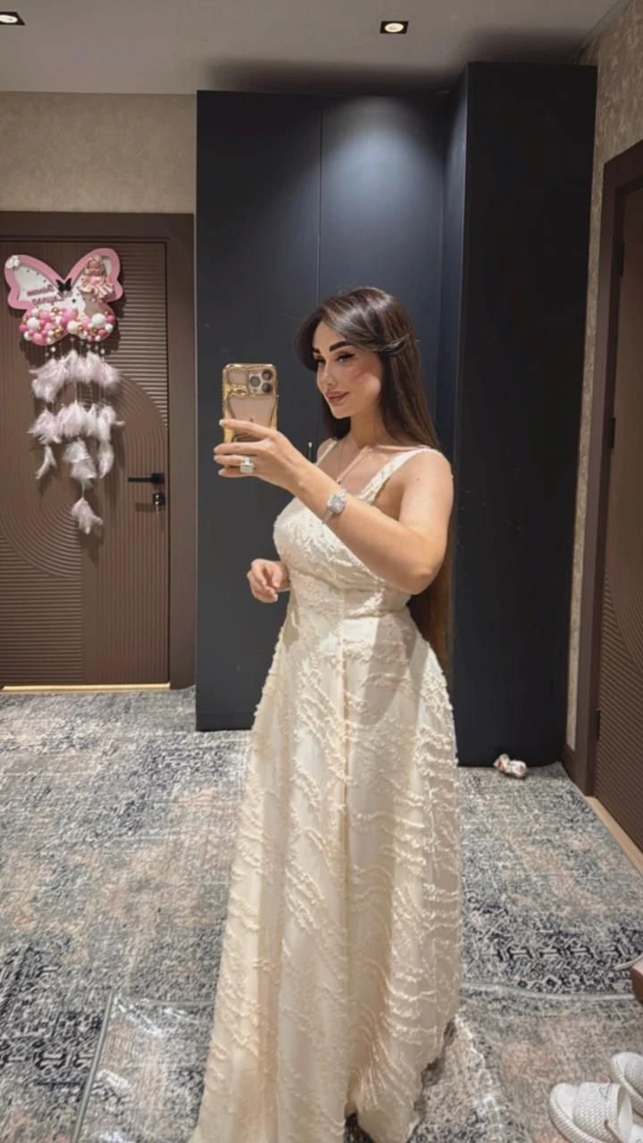 Vip Top Class Model Pune – Indian escort in Pune — 4 / 14