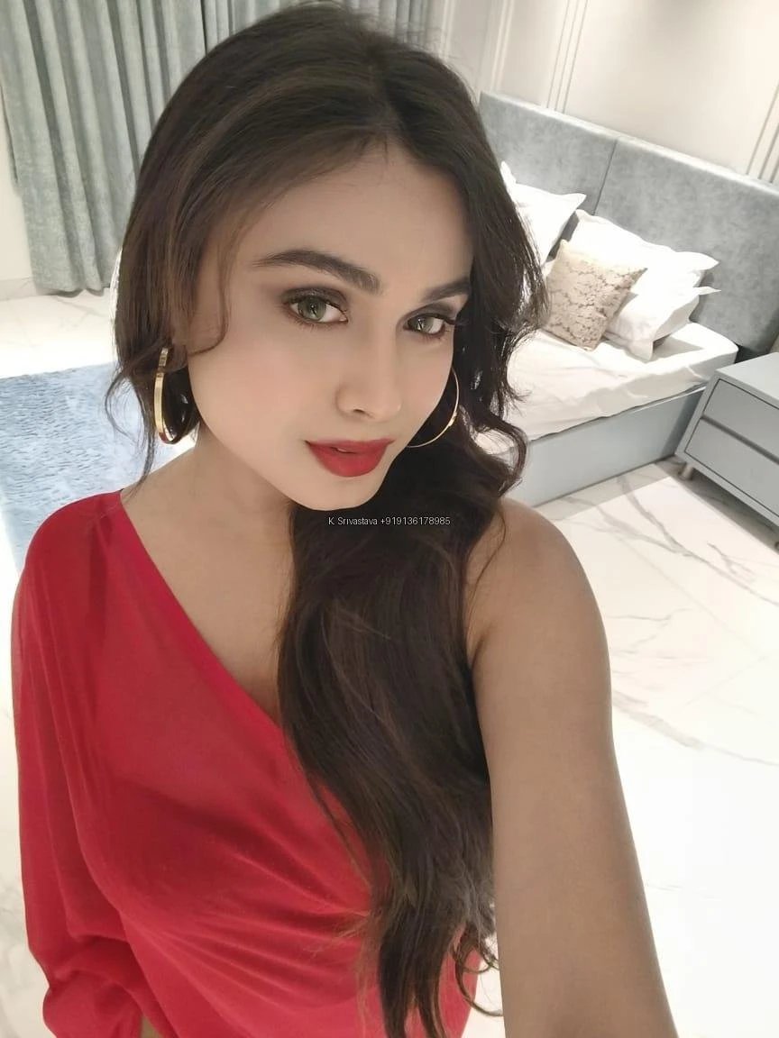 Kiara Srivastava – Indian escort in Mumbai — 6 / 10