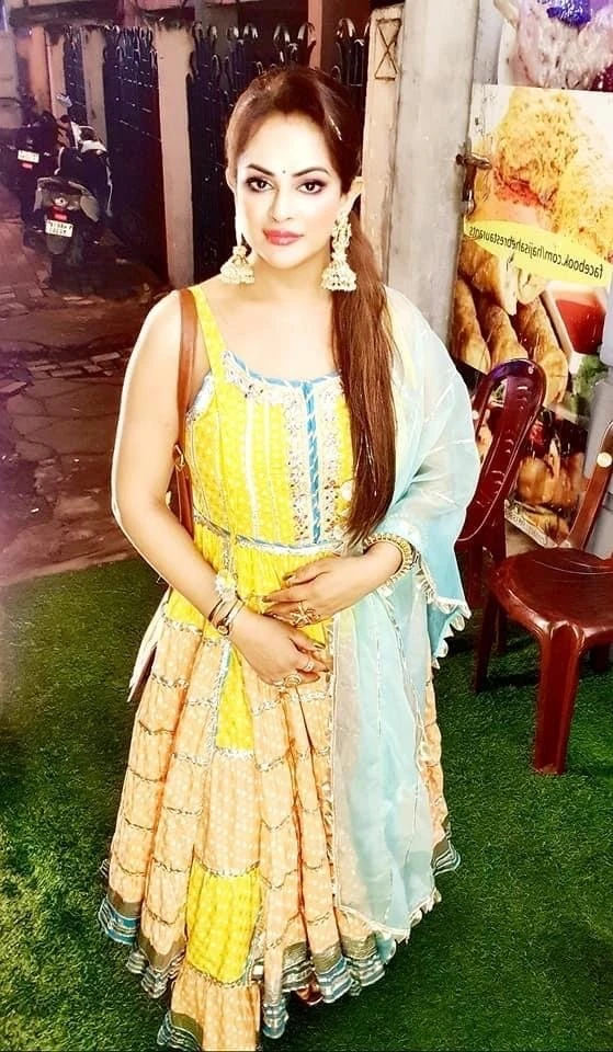 Anjali Sex toy for u real meet – Indian escort in New Delhi — 13 / 16