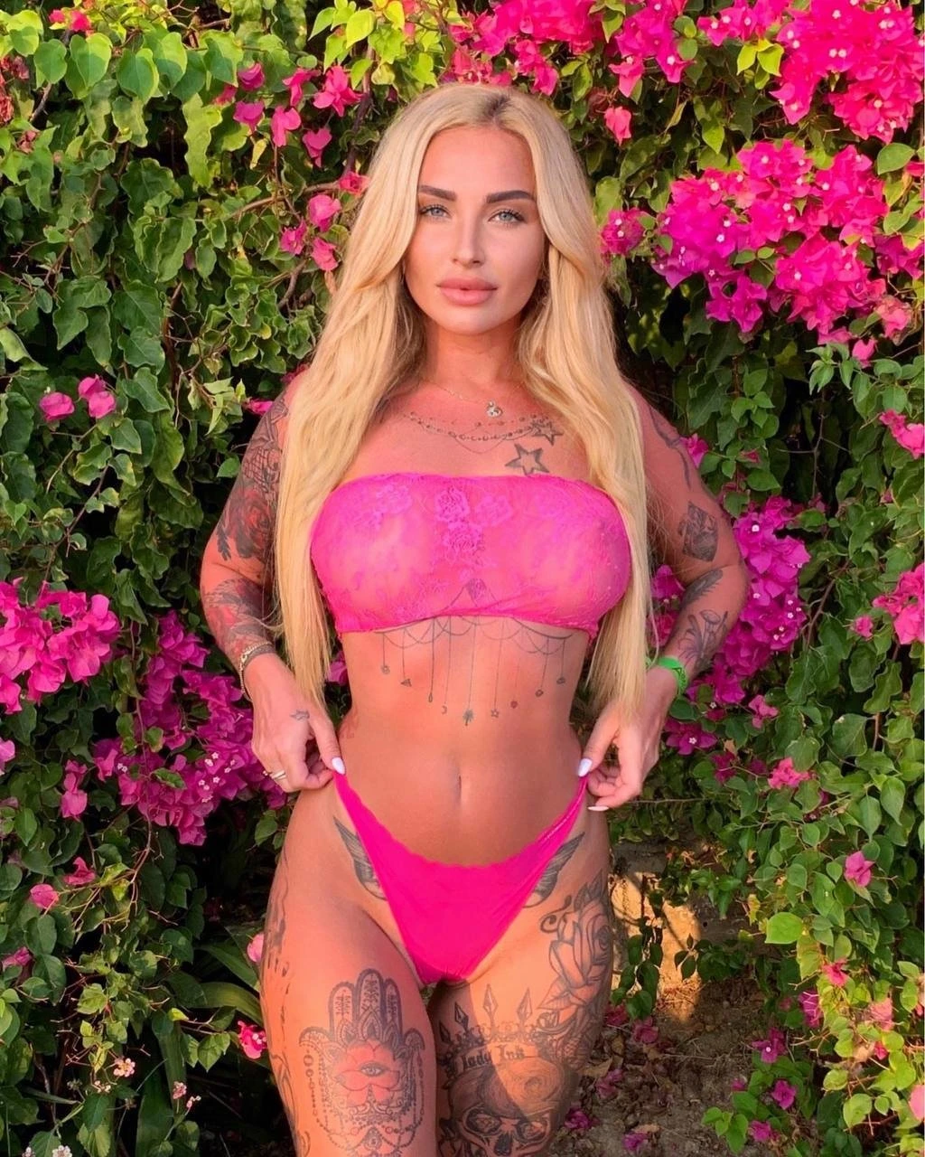 Molly – escort in Kiev — 2 / 11