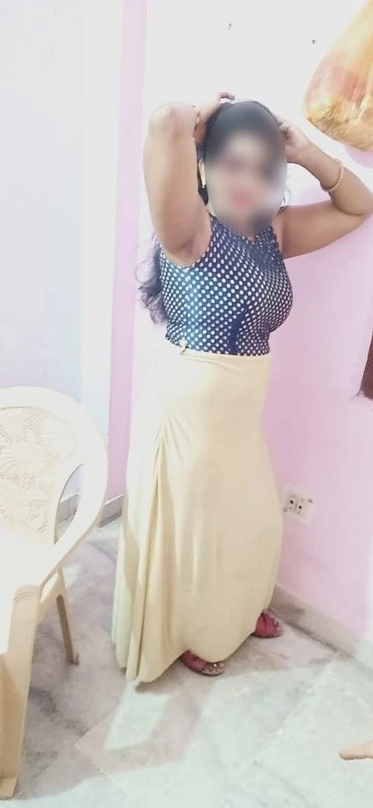 Jiya Chaudhary Divorced – Indian escort in New Delhi — 4 / 5