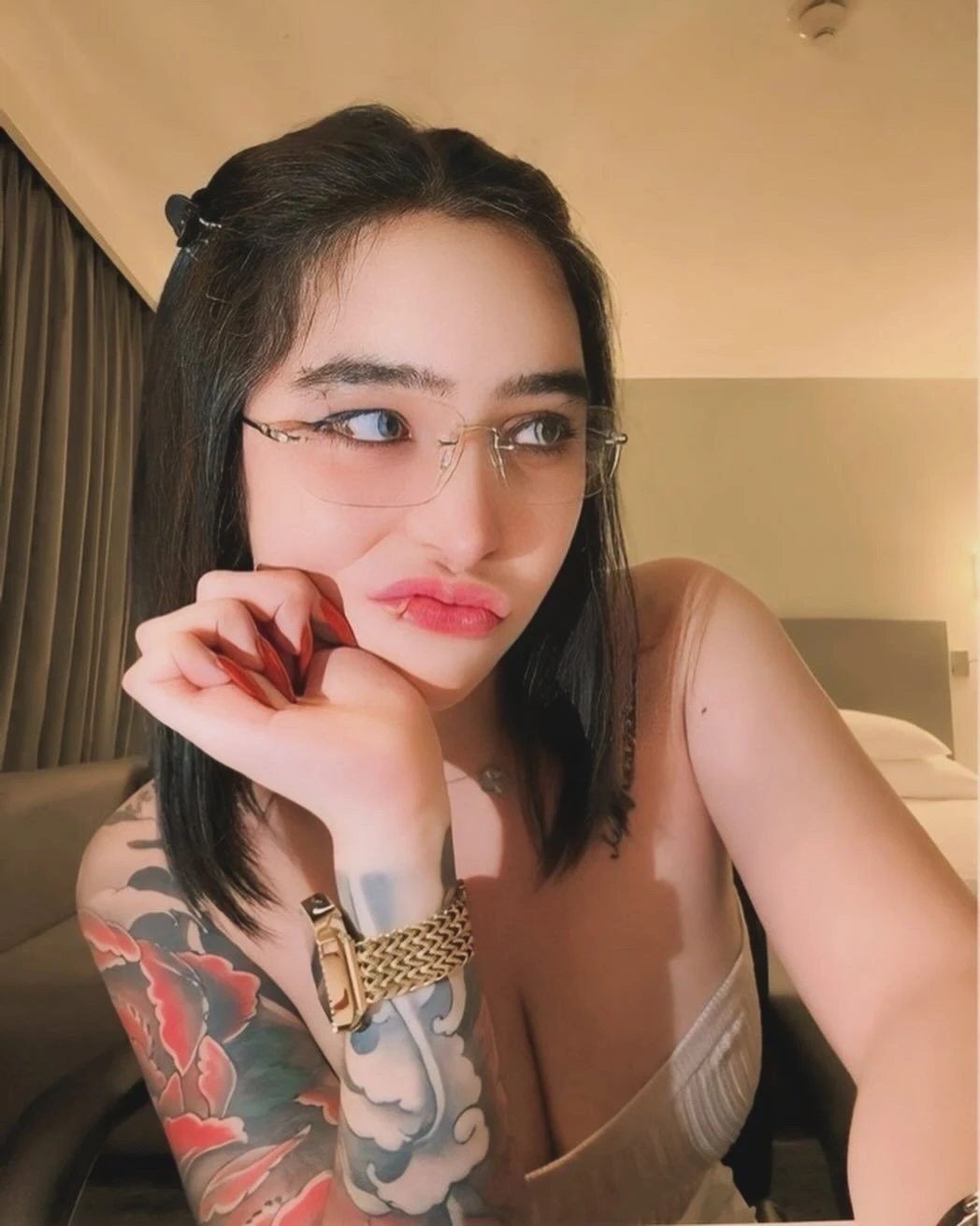 Japanese/Russian Naughy Girl – Japanese escort in Macao — 28 / 29