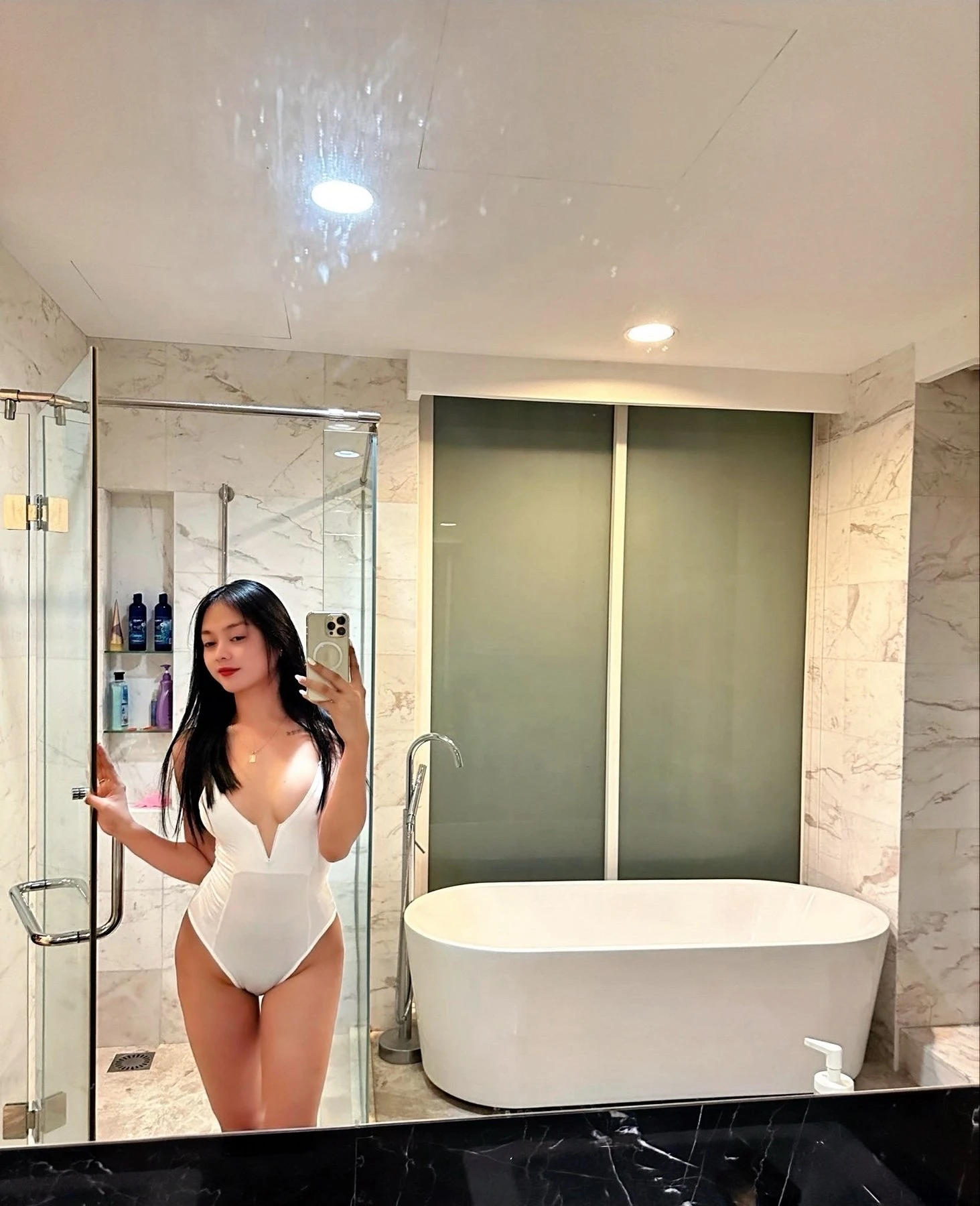 Mich – Filipino escort in Ho Chi Minh City — 9 / 15