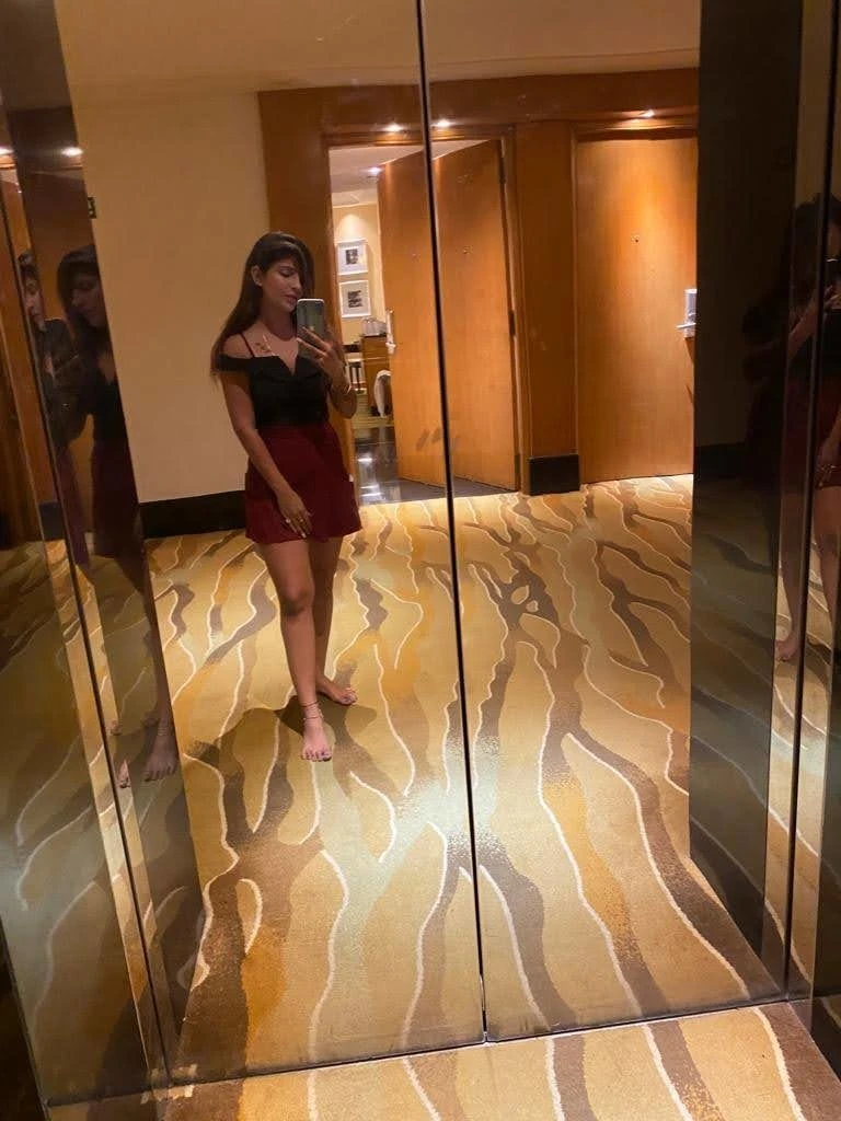 Sana Khan Independent Girl – Indian escort in Mumbai — 5 / 8
