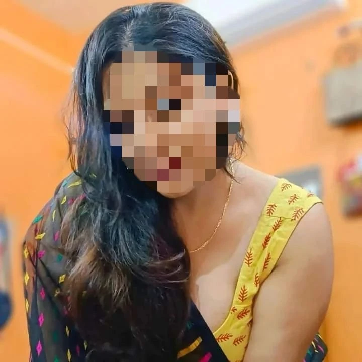 Amrutha – Indian escort in Kochi — 2 / 7