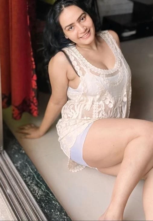 I Am Independent Khushi. Come and Enjoy – Indian escort in New Delhi — 1 / 2