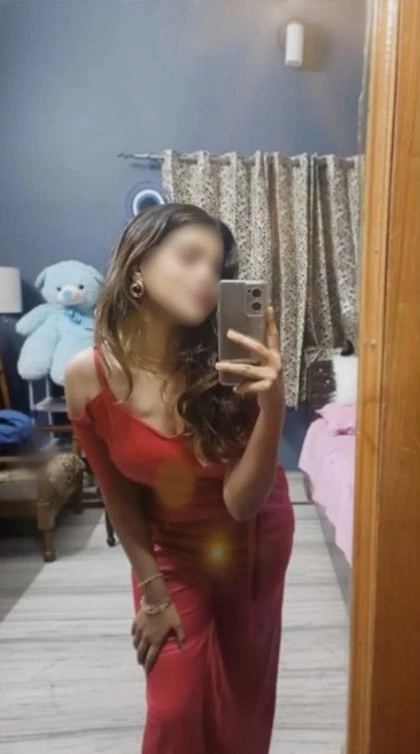 Soniya – Indian escort in Mumbai — 4 / 5