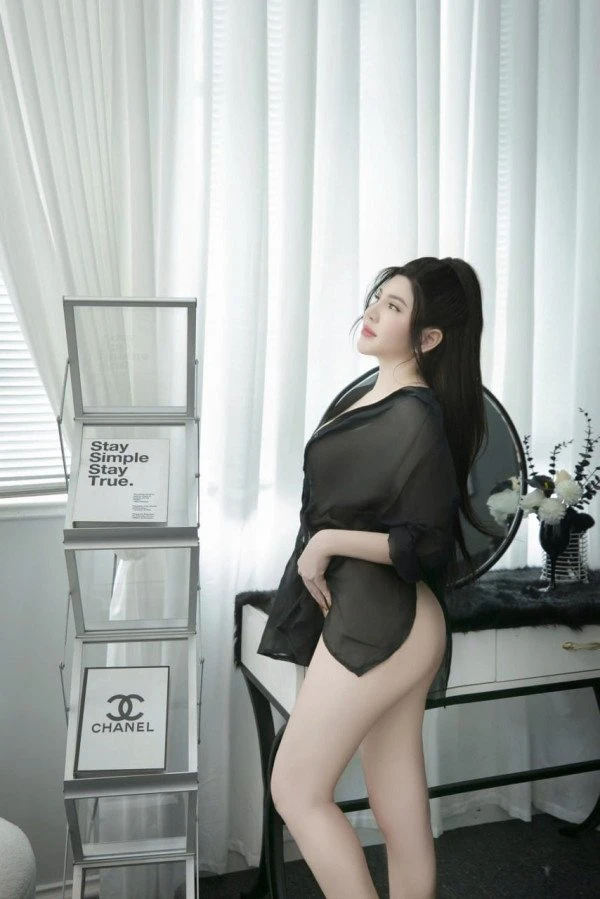 PHẠM LINH – Vietnamese escort in Da Nang — 7 / 9