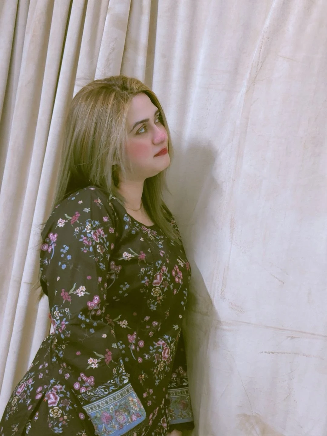 Neha – Pakistani escort in Karāchi — 4 / 5