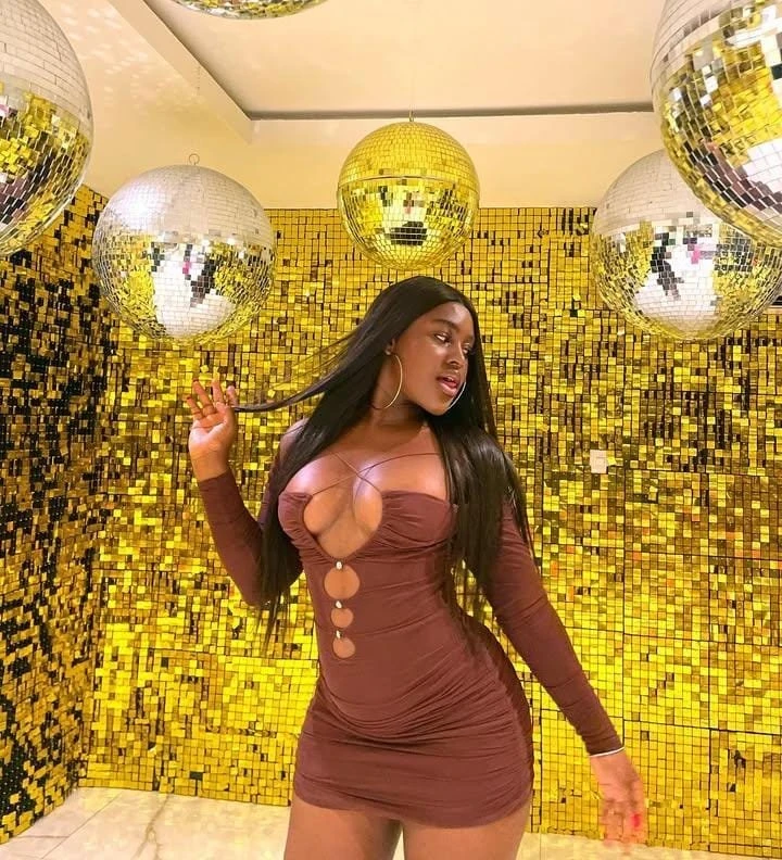 QUEEN, HOT SEX EXPERT – South African escort in Noida — 5 / 11